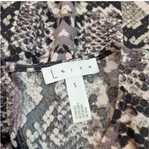 Leith Pale Pink Snakeskin Animal Print Sheath Dress Size Small - Picture 7 of 10